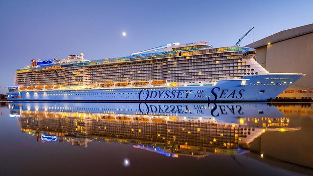 Royal Caribbean aplazó la reanudación de sus cruceros hasta junio