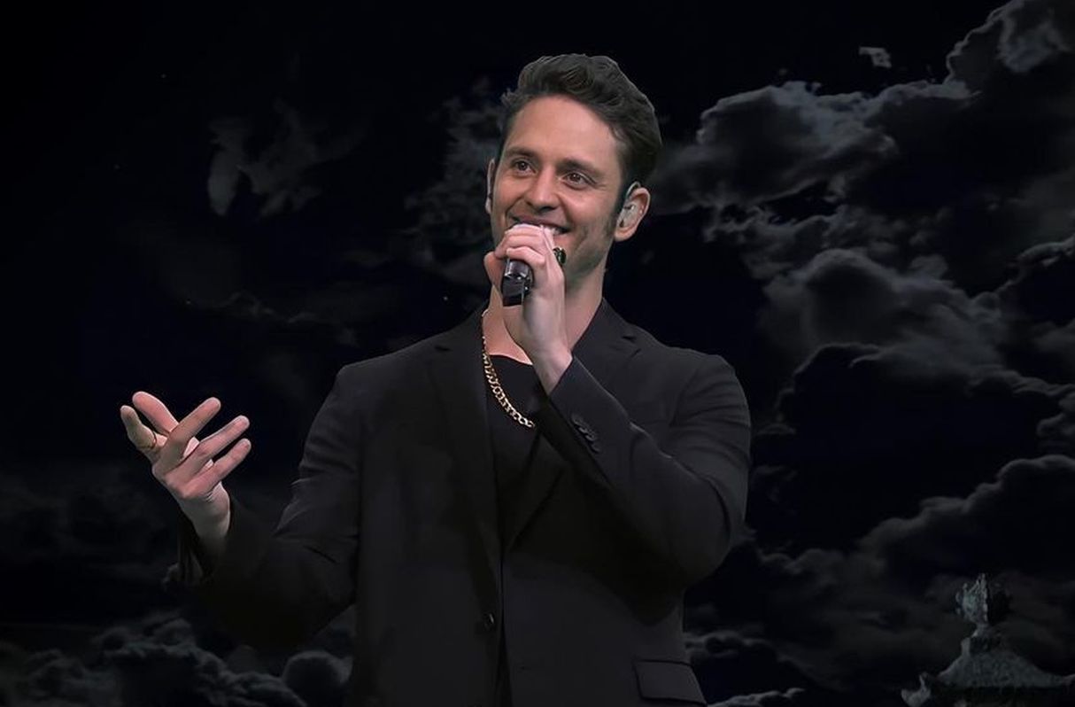 Christopher Von Uckermann presenta su versión de “Inalcanzable en vivo”
