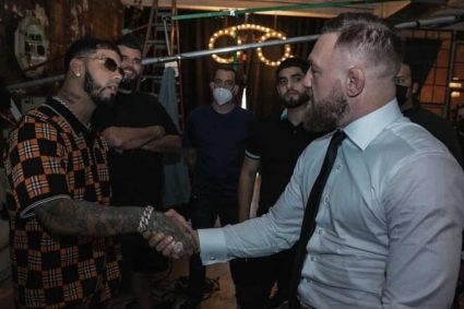 Anuel rinde homenaje a Conor McGregor en su nueva canción