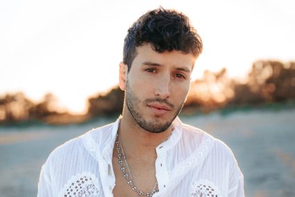 Sebastián Yatra anunció el estreno de su nuevo tema “Una noche sin pensar”