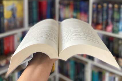 Feria embajadores literarios presenta concurso de para adolescentes y adultos