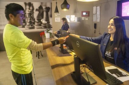 Hotel ibis Lima Larco Miraflores apoyó a deportistas con discapacidad en la maratón LIMA 42K