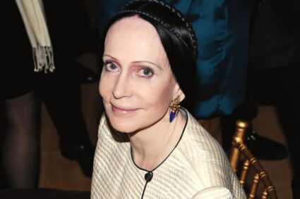 Mary McFadden, exeditora de Vogue, falleció a los 85 años
