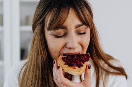 Alimentación emocional: Estrategias para controlarla y comer de manera saludable