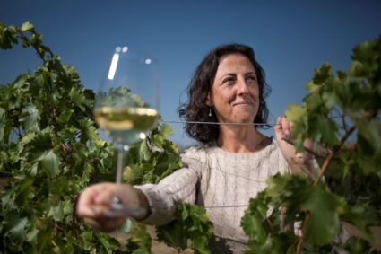 “Cuatro Rayas” reafirma su liderazgo como una de las bodegas de vinos blancos más destacadas del año de España