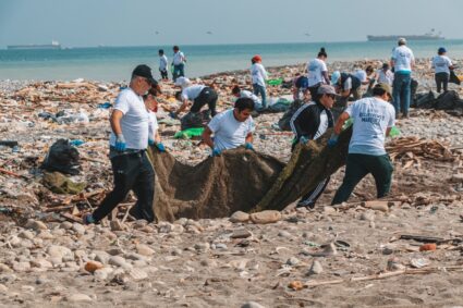 Más de 47 toneladas de basura fueron retiradas de las playas gracias a campañas de limpieza de Recicla Latam