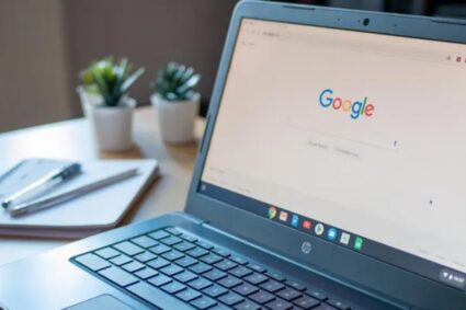 Google anuncia que sus Chromebooks se pueden controlar con la mirada y los gestos faciales