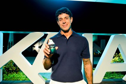 Hugo García es presentado como portada de revista y embajador oficial de Natura